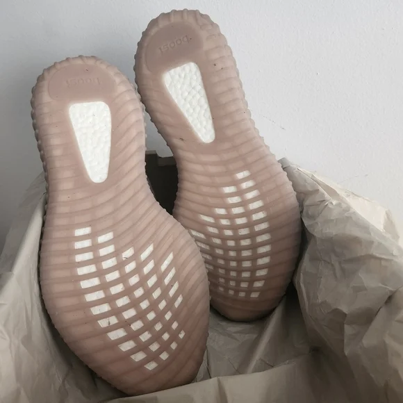 Size 12.5 YEEZY BOOST 350 Sneakers By Adidas - Picture 5 of 7